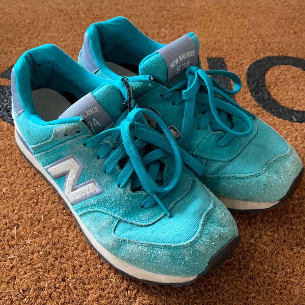 New balance women running shoes US8